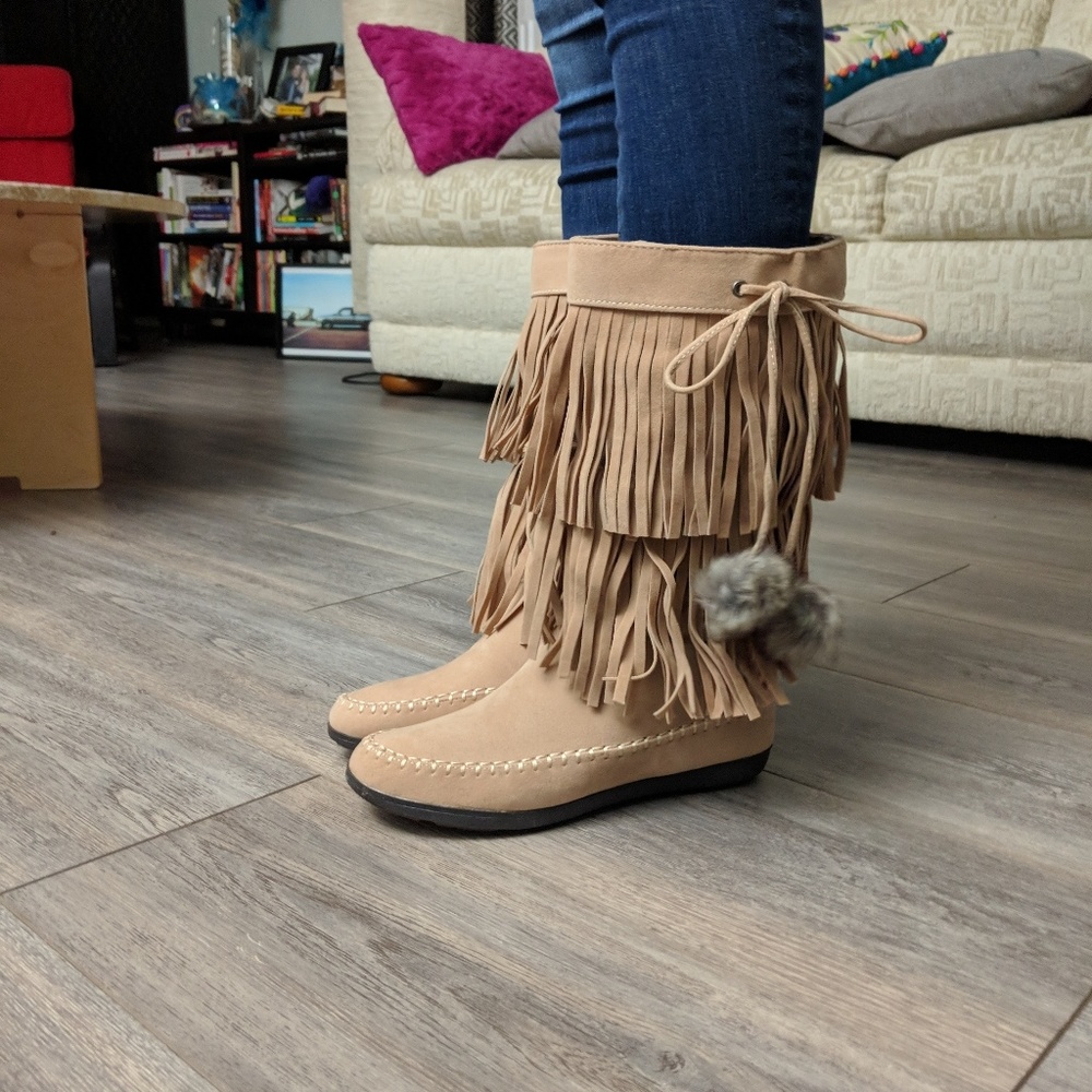 Rampage camrelita taupe fringe moccasin boots